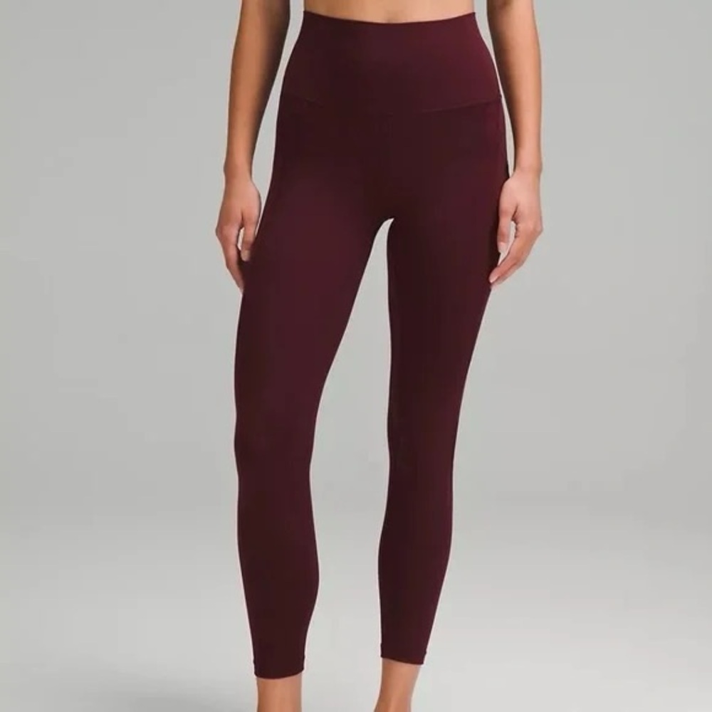 Lululemon Athletica Leggings Align HR pant 25" SZ. 10 Garnet